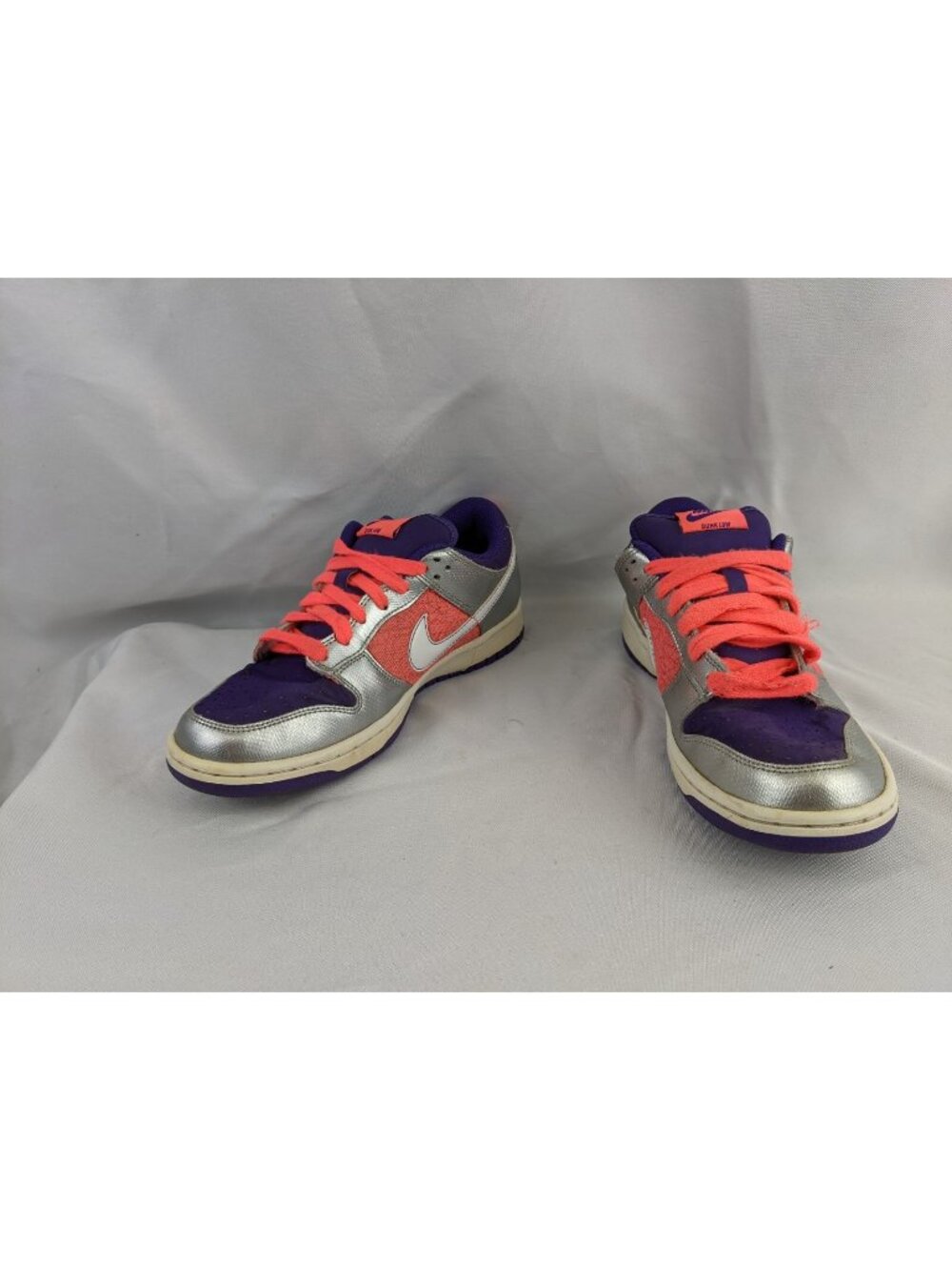 Nike SB Dunk Court Purple Silver Low Womens Size 8 454760-501
